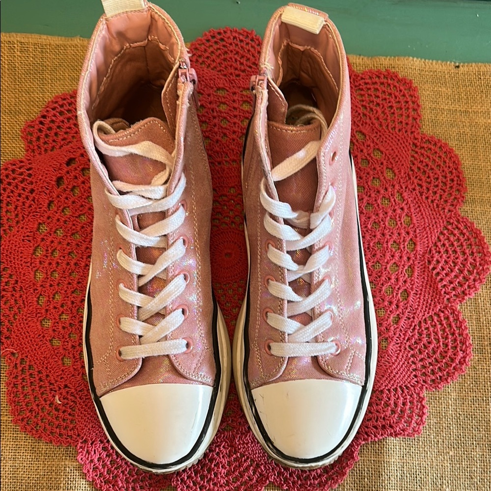 Steve Madden Pink High-Top Sneakers EUC